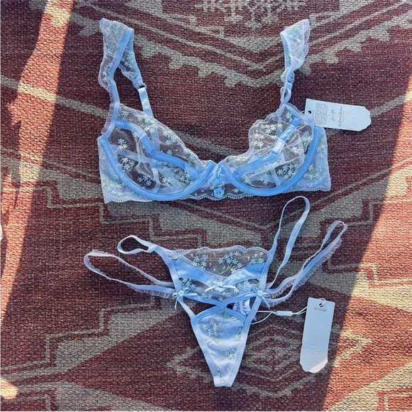 For Love & Lemons🍋Baby’s Breath Underwire Bra & Panty Set NWT